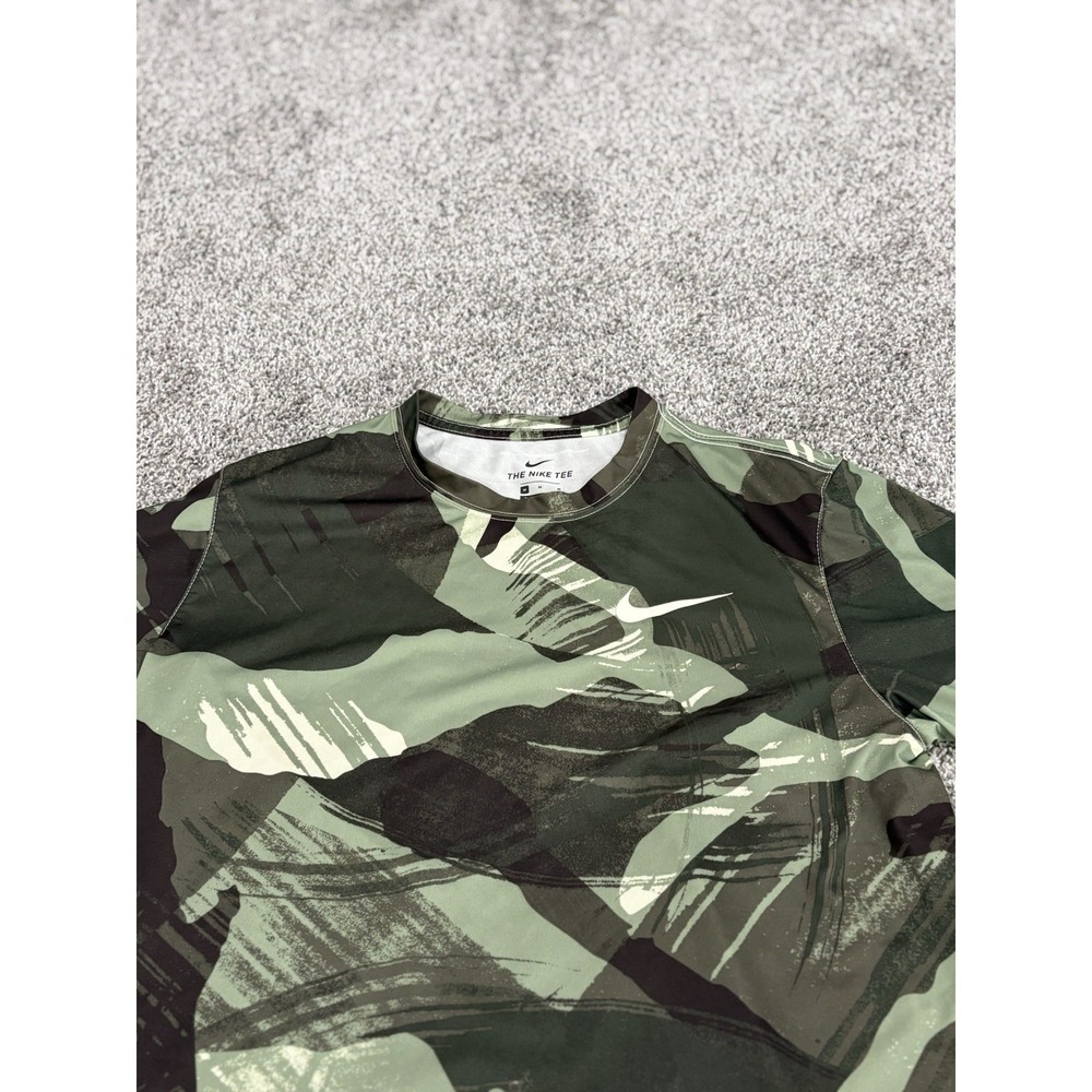 Nike Dri Fit Athletic T Shirt Cascade Brushstroke Camo Short Sleeve Men's Medium